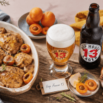 hop house 13 bière dorée avec poulet braisé