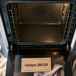 Nettoyage four par catalyse 200-220°C : parois actives, éponge et chiffon